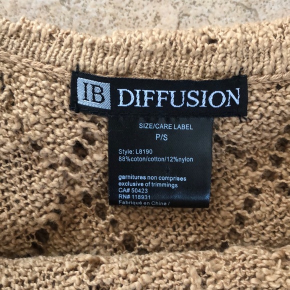 IB Diffusion tan sweater - Picture 3 of 11
